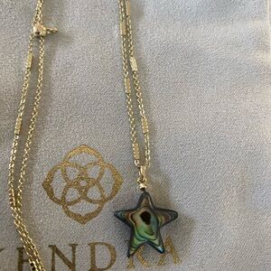 Kendra Scott necklace